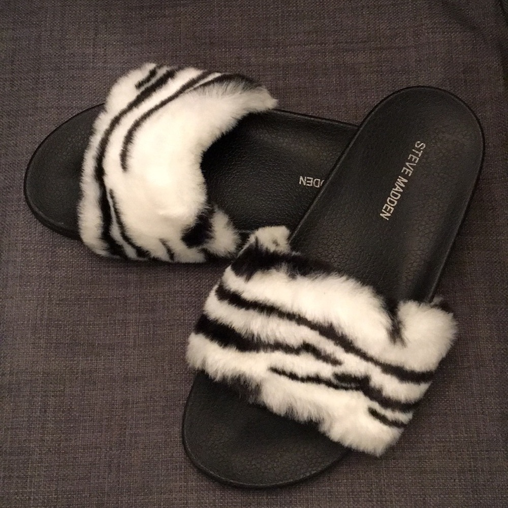 Steve Madden Softey furry zebra slides